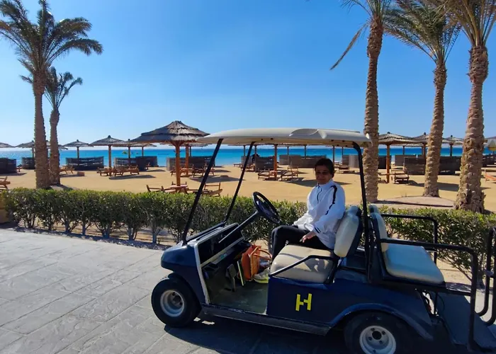 Soma Breeze Sea And Golf View Hurghada