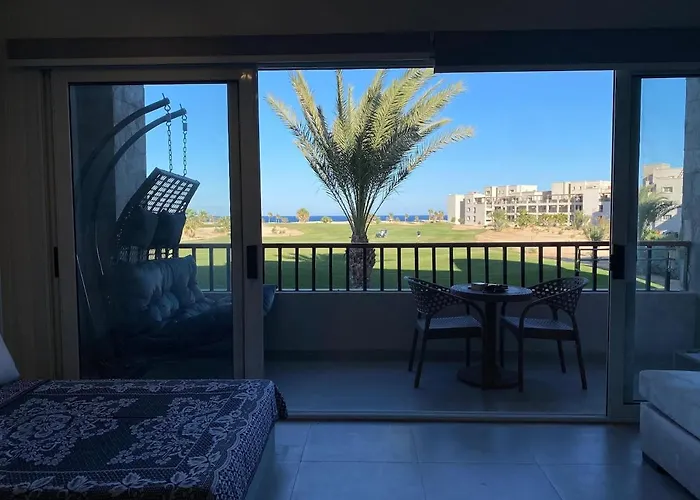Soma Breeze Sea And Golf View Apartment Hurghada
